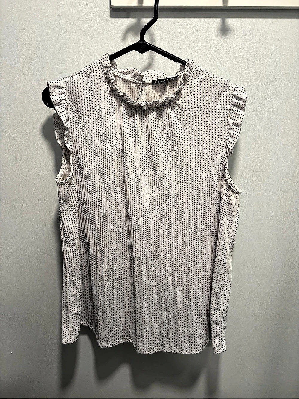 Adrianna Papell Swiss Dot Pleated Sleeveless Blouse White & Black